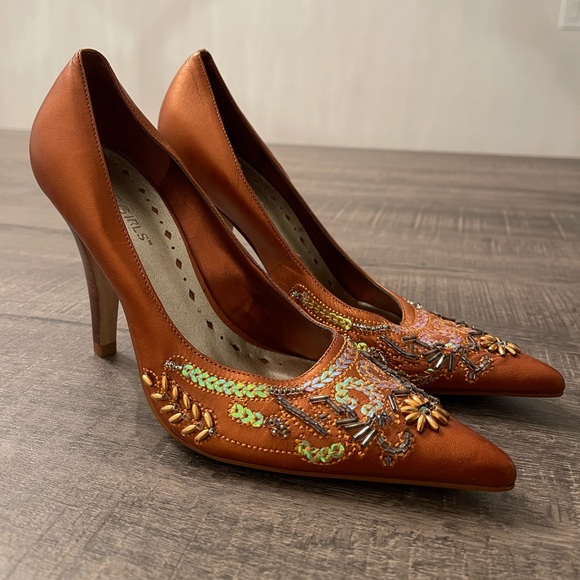 BCBGirls Shoes - BCBGirls Embellished Pointed Heels Size 5.5